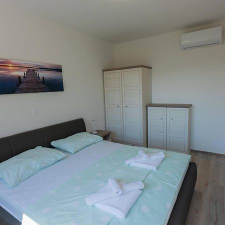 Three-Bedroom Premium Holiday Home Atmosfera With Private Pool&Sauna Vodice Bagian luar foto